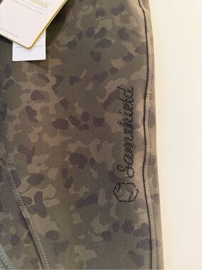 NWT Samshield 'Adèle' Knee Grip Breeches in Camo, Women’s FP 36 (US 26)